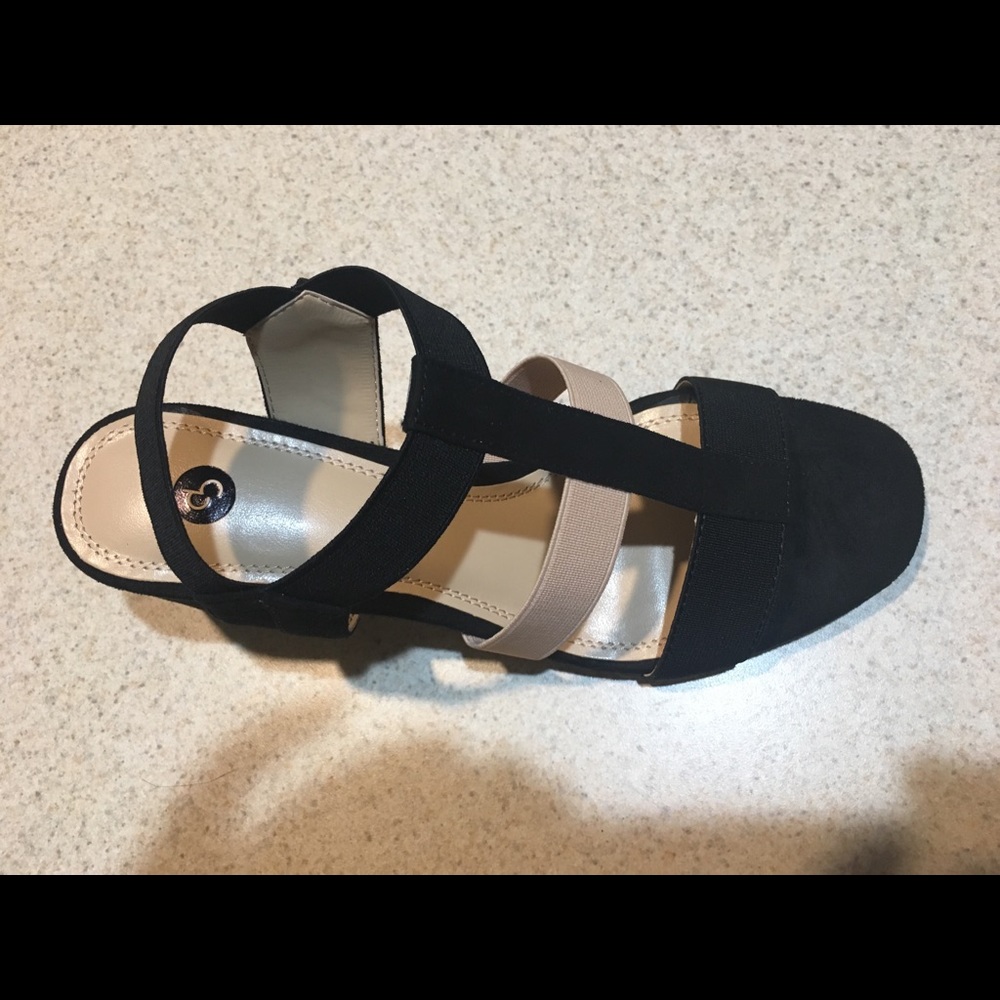 Shoes - Picture 3 of 5